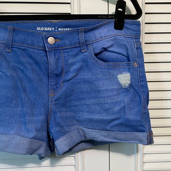 Old Navy Boyfriend Shorts -Size 8 - Picture 3 of 5
